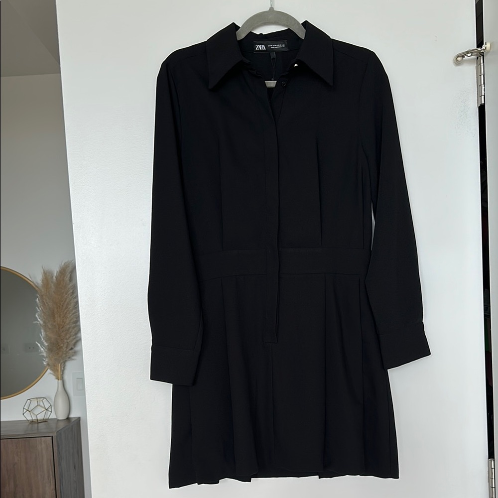 Zara Black Buttoned A-Line Dress with Notched Collar